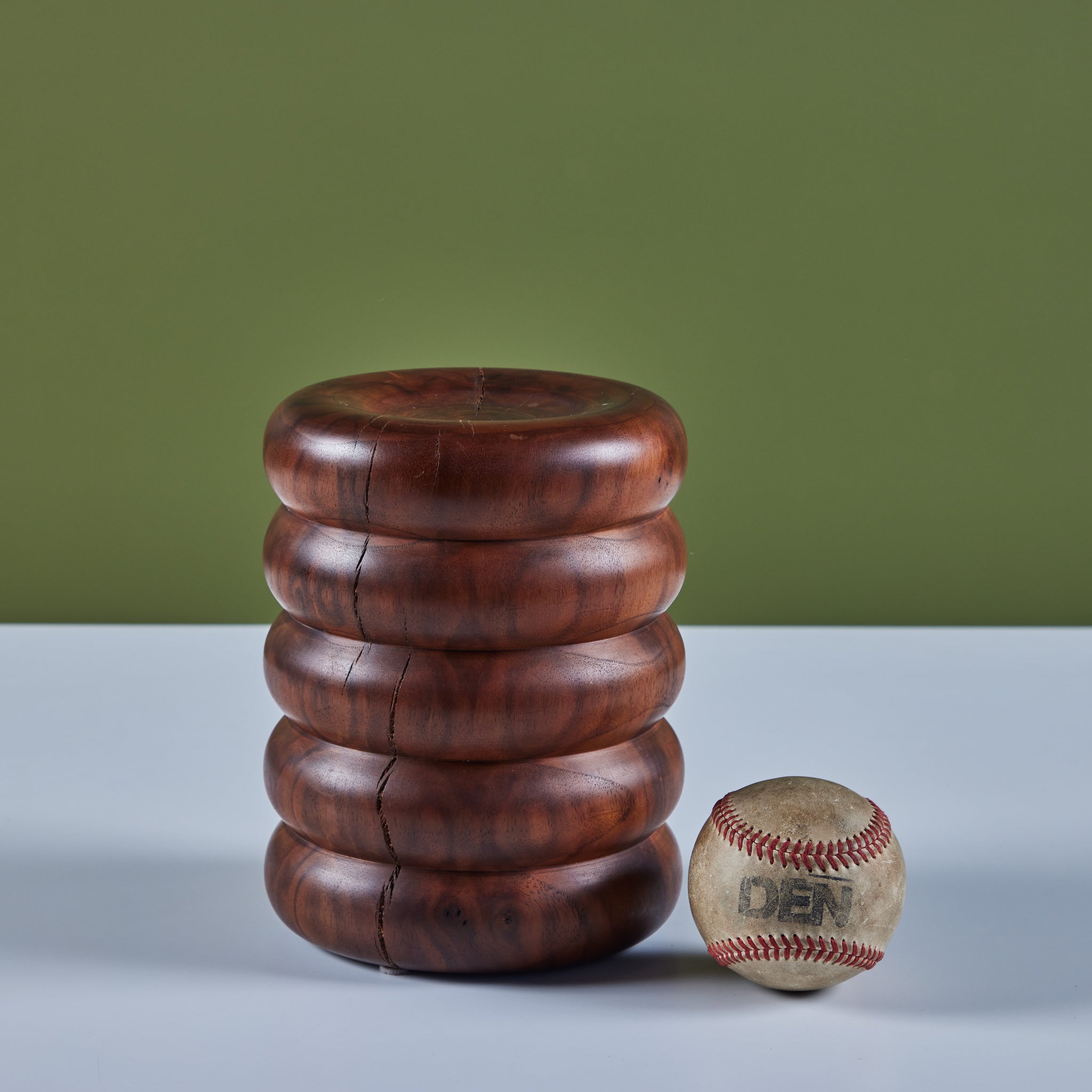 Hawk & Stone Claro Walnut Ribbed Stand