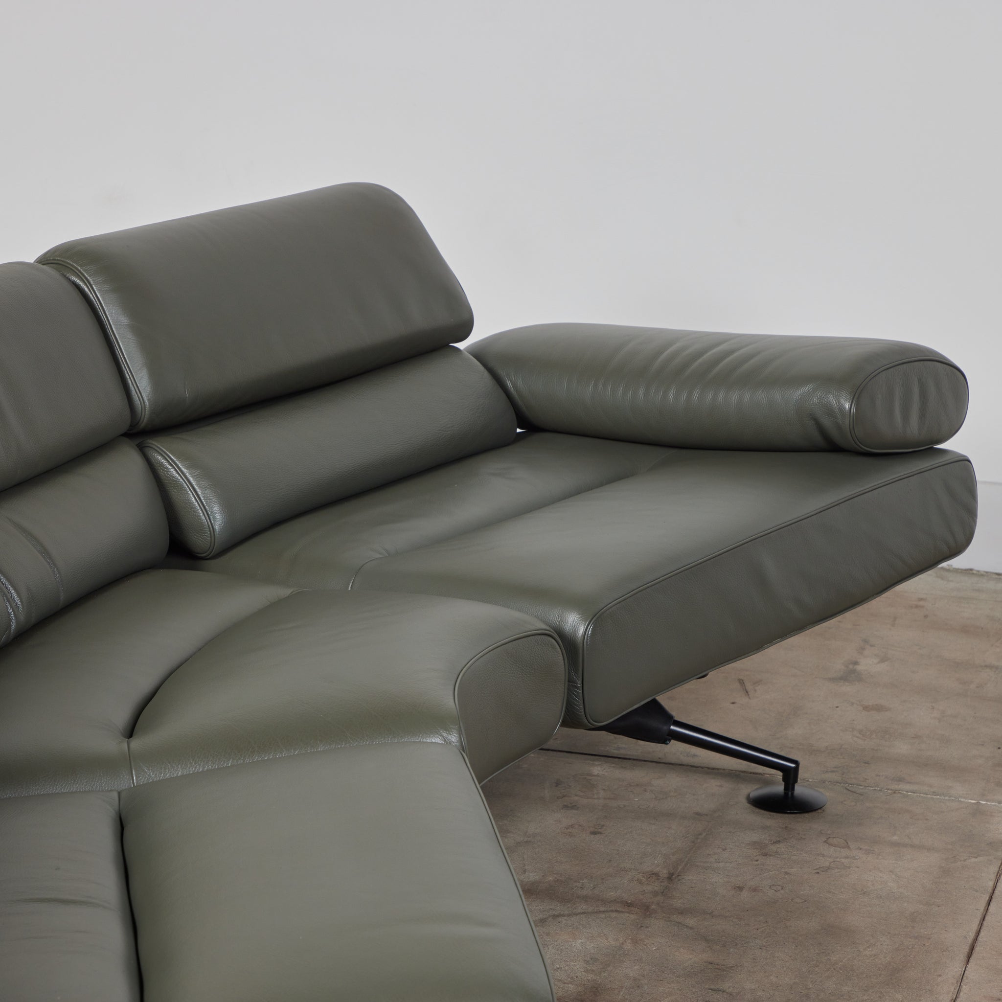 De Sede DS 470 Leather Sofa by Thomas Althaus