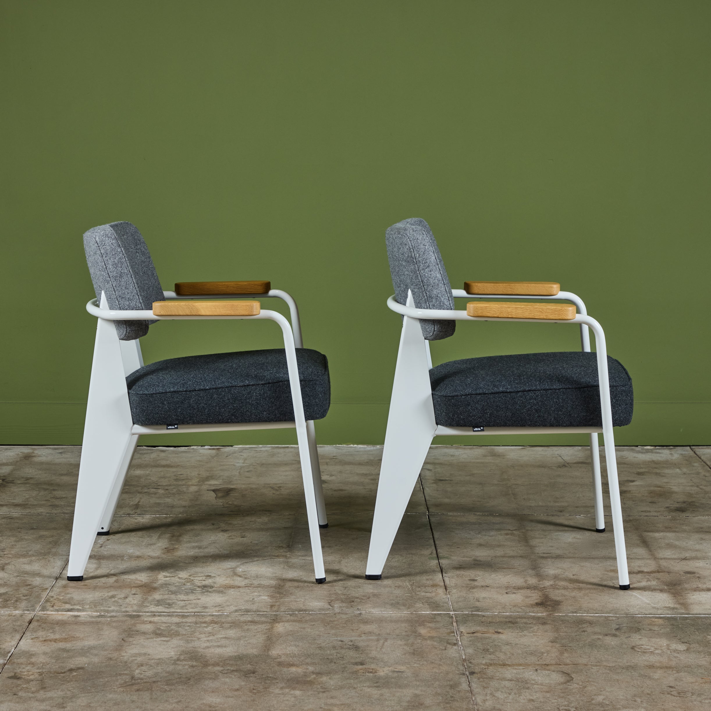Prouve fauteuil chair hotsell