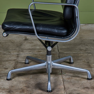 Eames Soft Pad Management Chair for Herman Miller