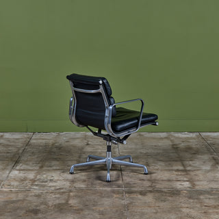 Eames Soft Pad Management Chair for Herman Miller