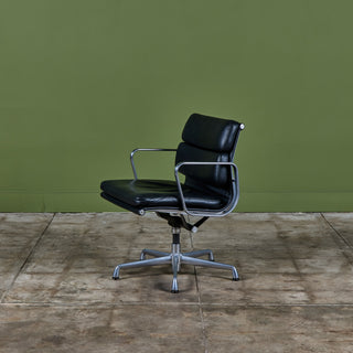 Eames Soft Pad Management Chair for Herman Miller