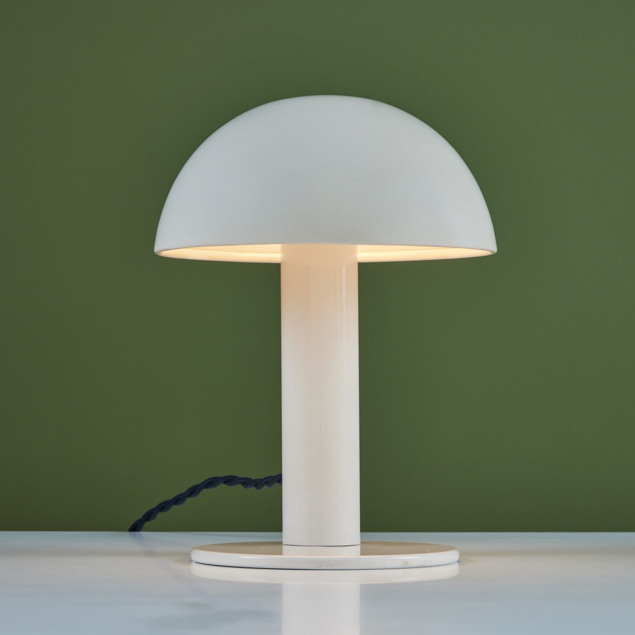 Enameled Mushroom Shade Table Lamp