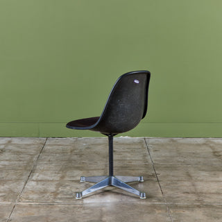Set of Four Charles and Ray Eames Molded Fiberglass Side Chairs for Herman Miller