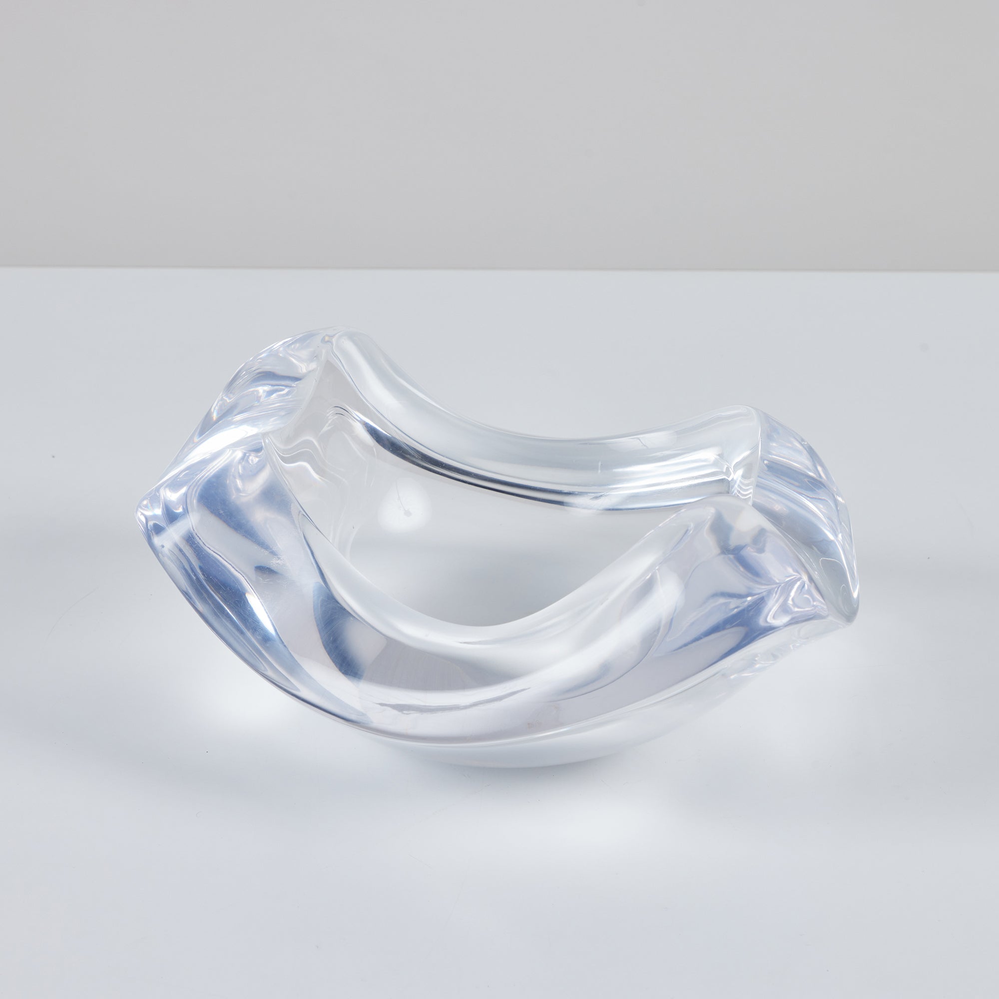 Thick Edge Astrolite Lucite Bowl by Ritts Co.