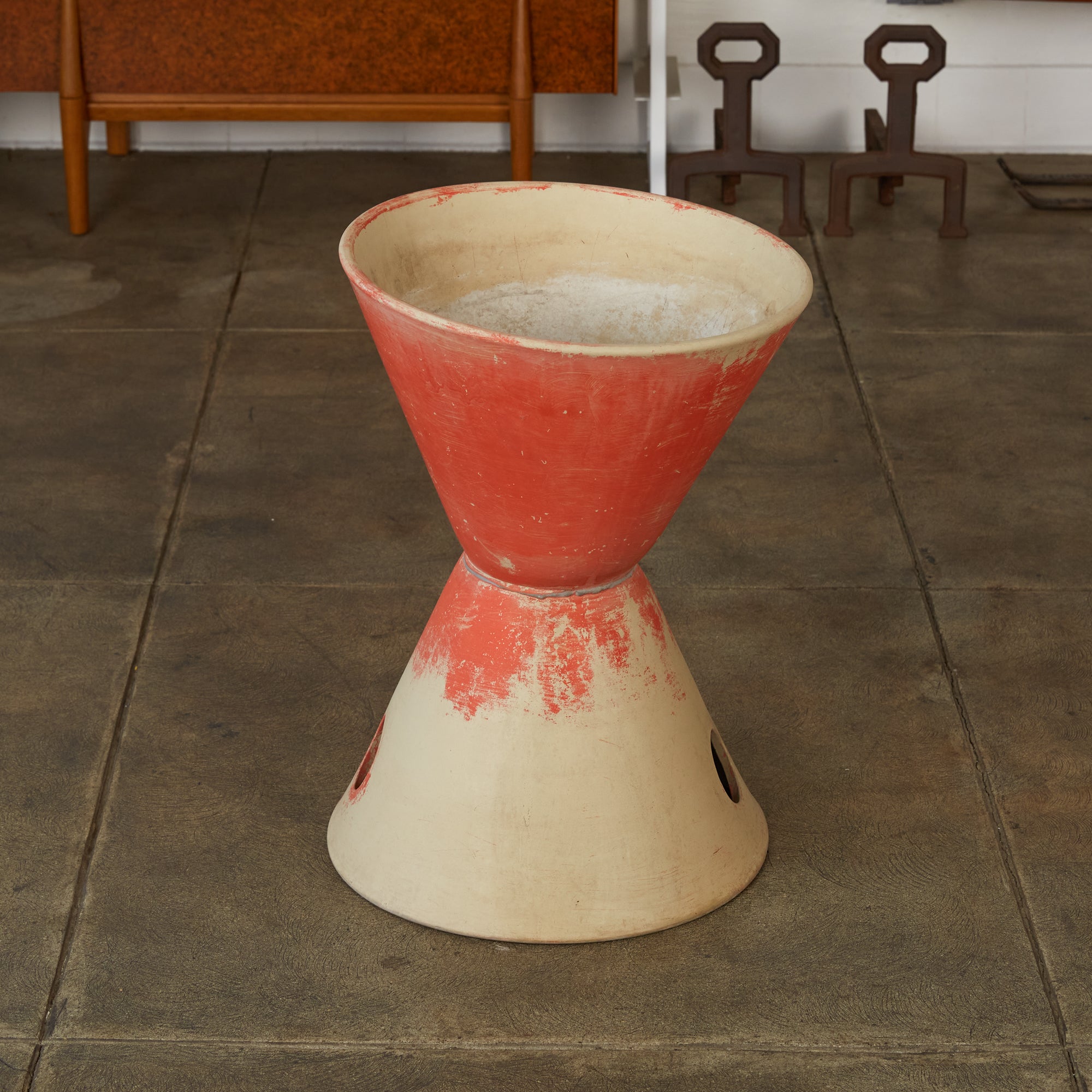 LaGardo Tackett Double-Cone Planter for Architectural Planter
