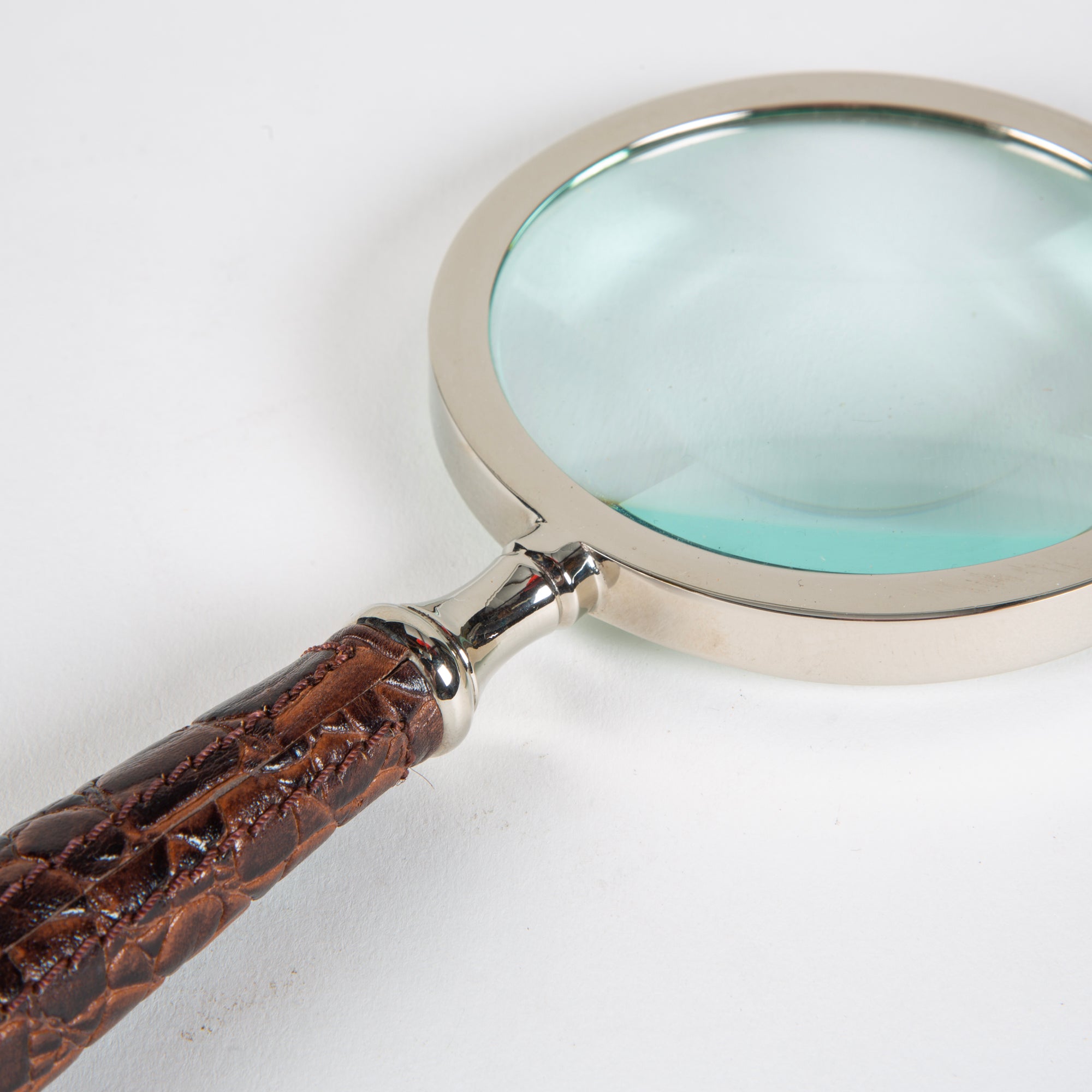 Magnifying Glass with Leather Croc Embossed Handle