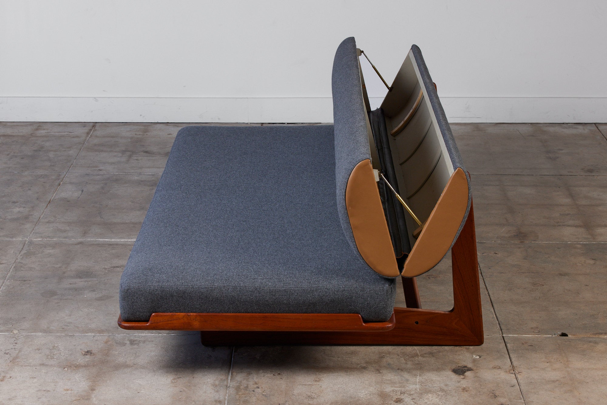 Grete Jalk Daybed for Poul Jeppesen