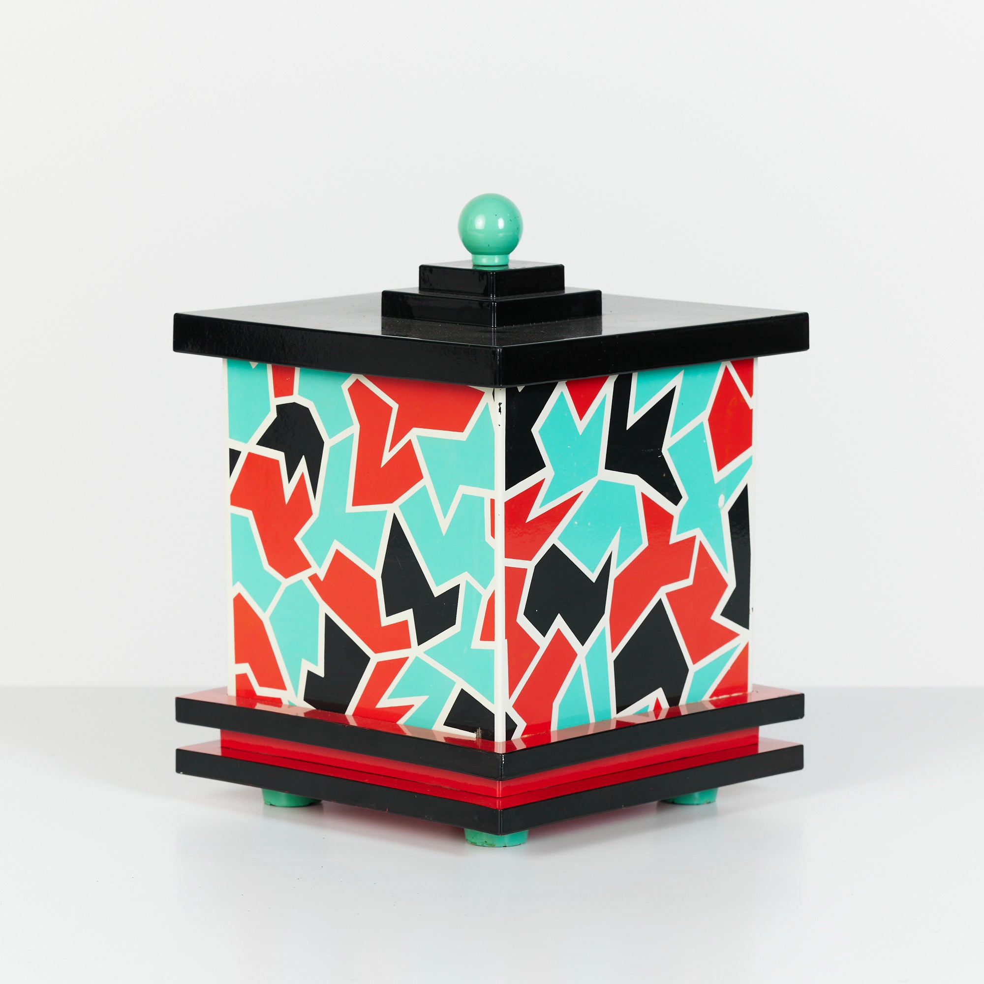 Memphis Post Modern Lidded Ice Bucket for Taste Seller by Sigma