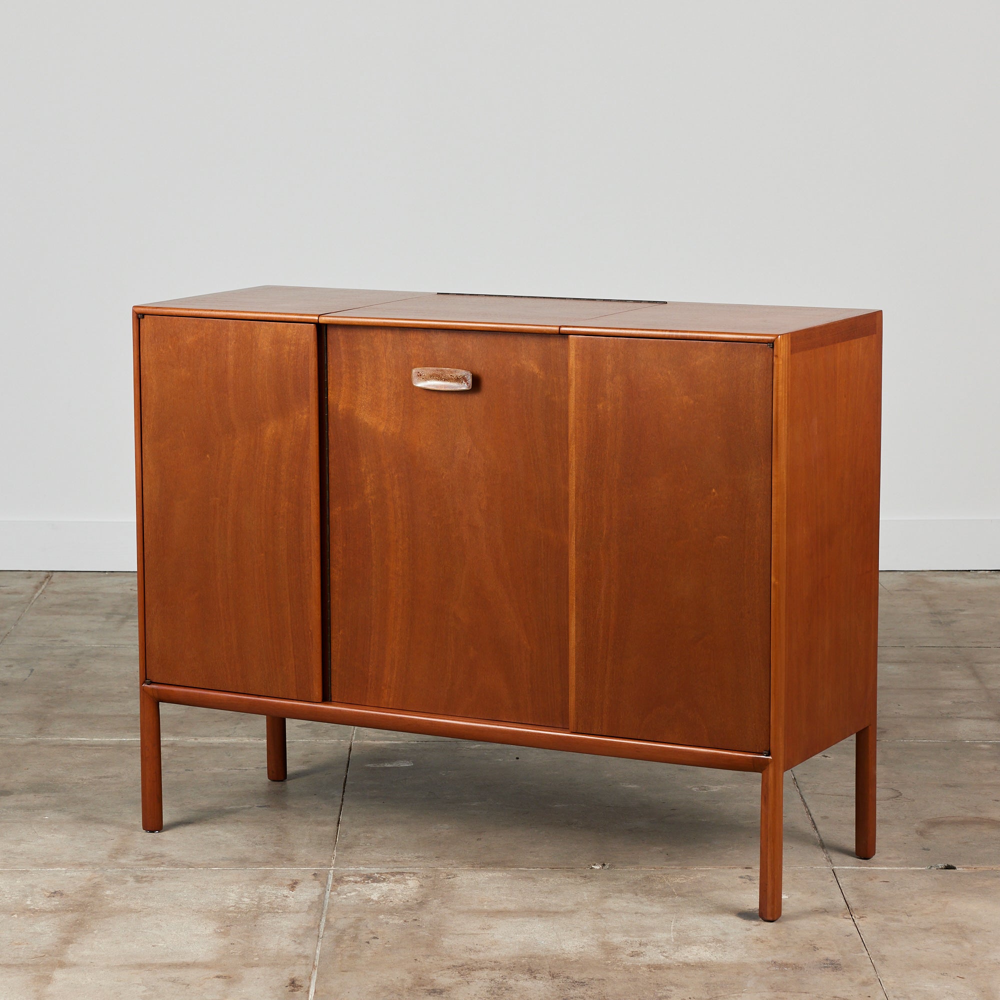ON HOLD ** Mount Airy Furniture Vanity Dresser