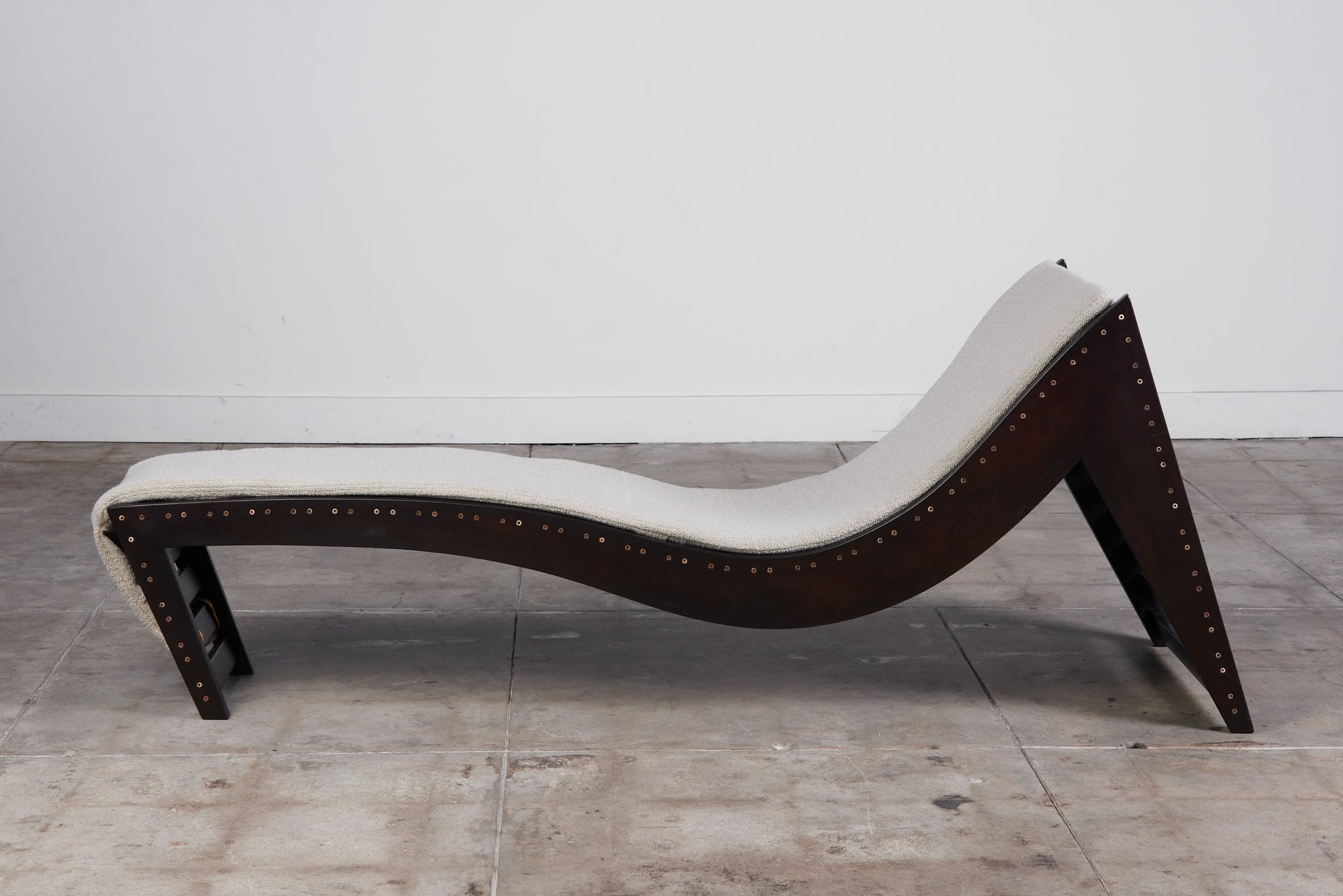 Martin Simpson Boucle Chaise Lounge