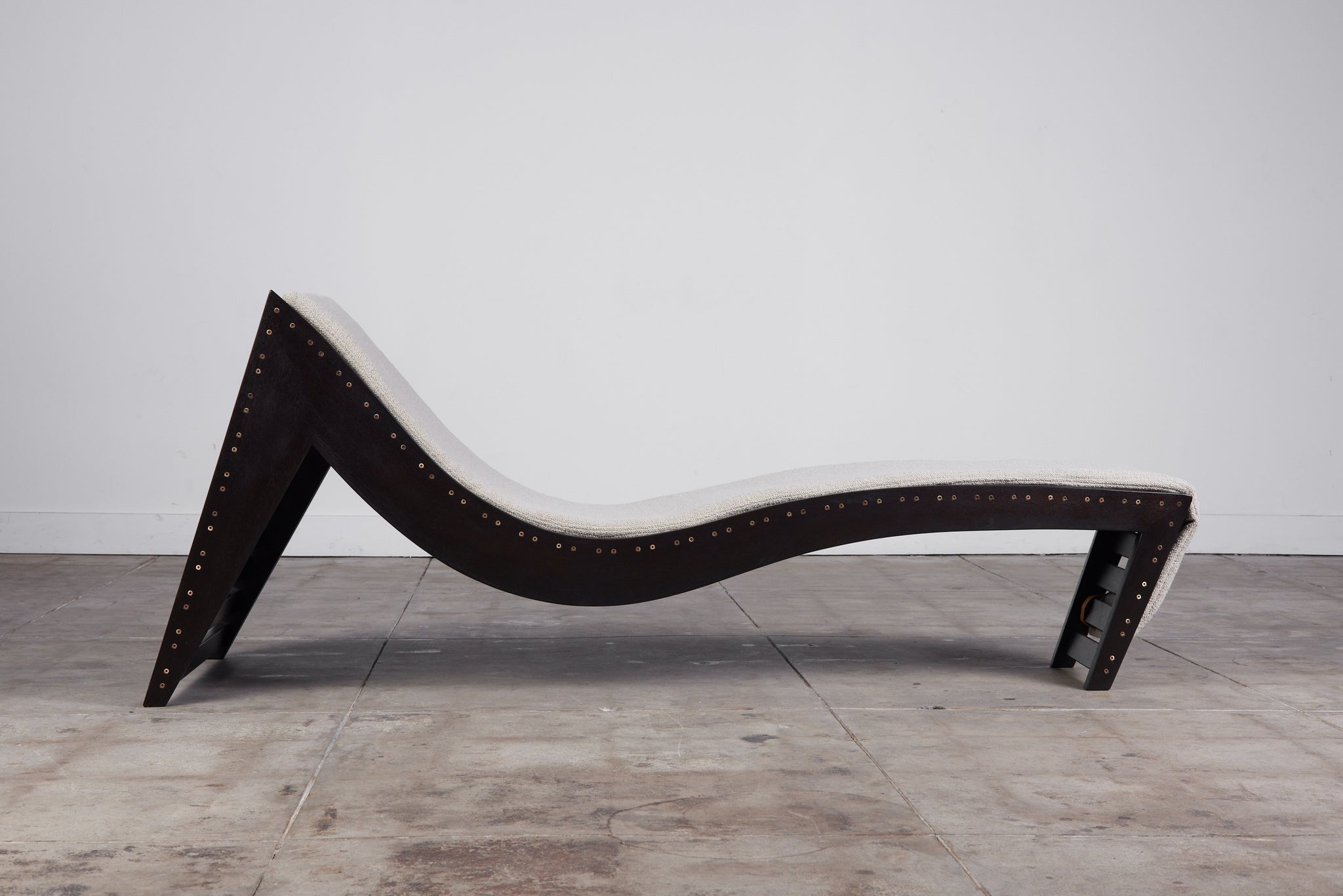 Martin Simpson Boucle Chaise Lounge