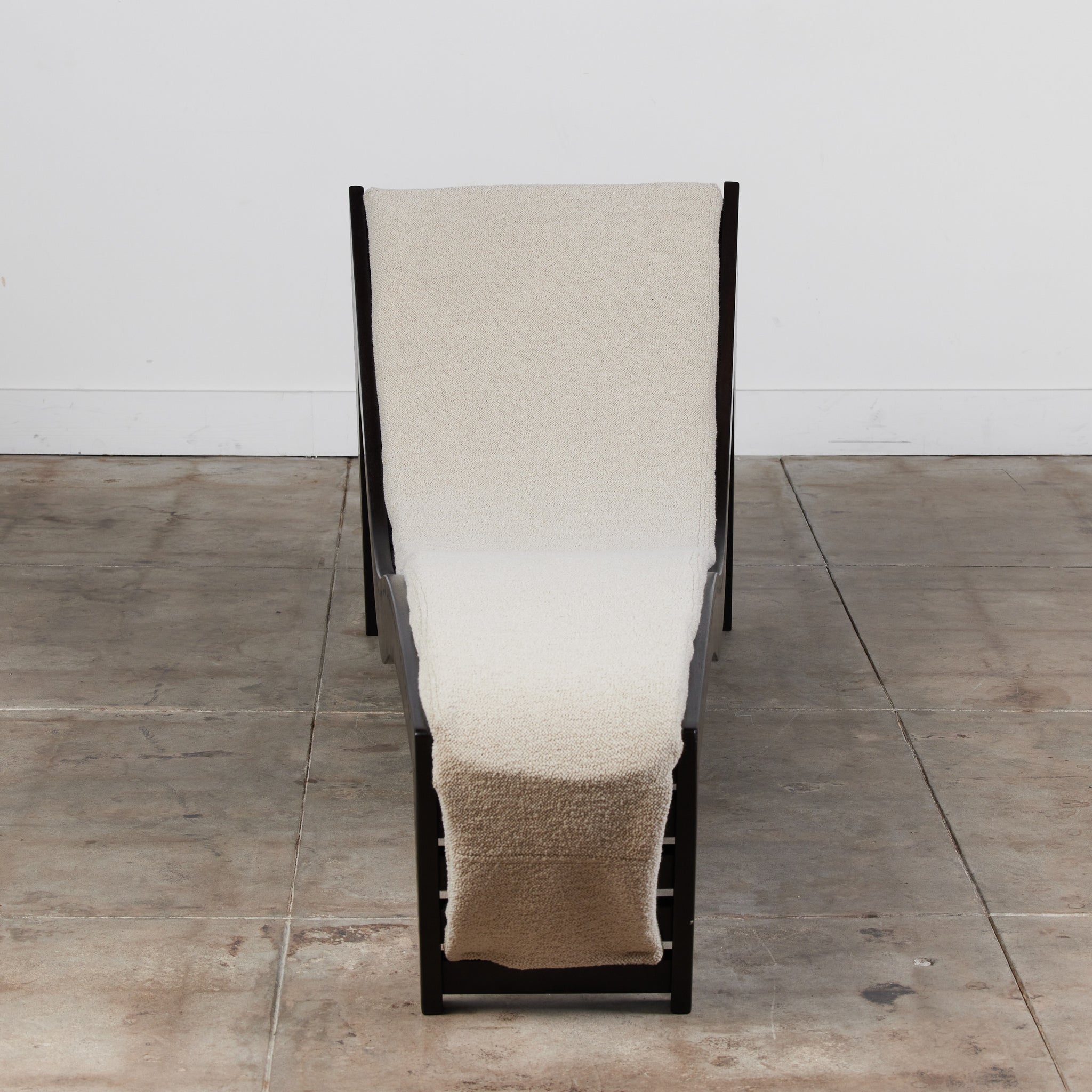 Martin Simpson Boucle Chaise Lounge