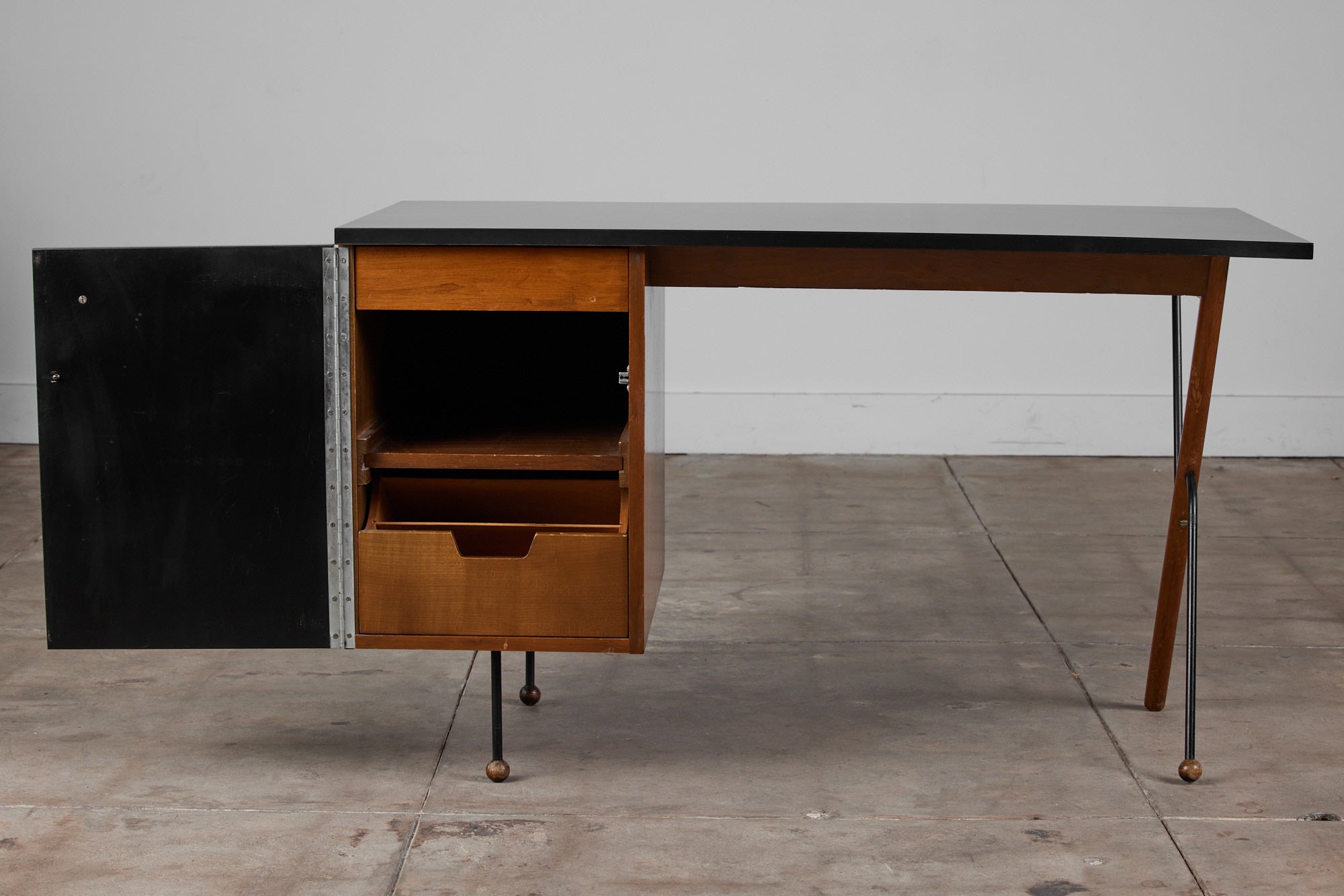 Greta Magnusson-Grossman Desk for Glenn of California