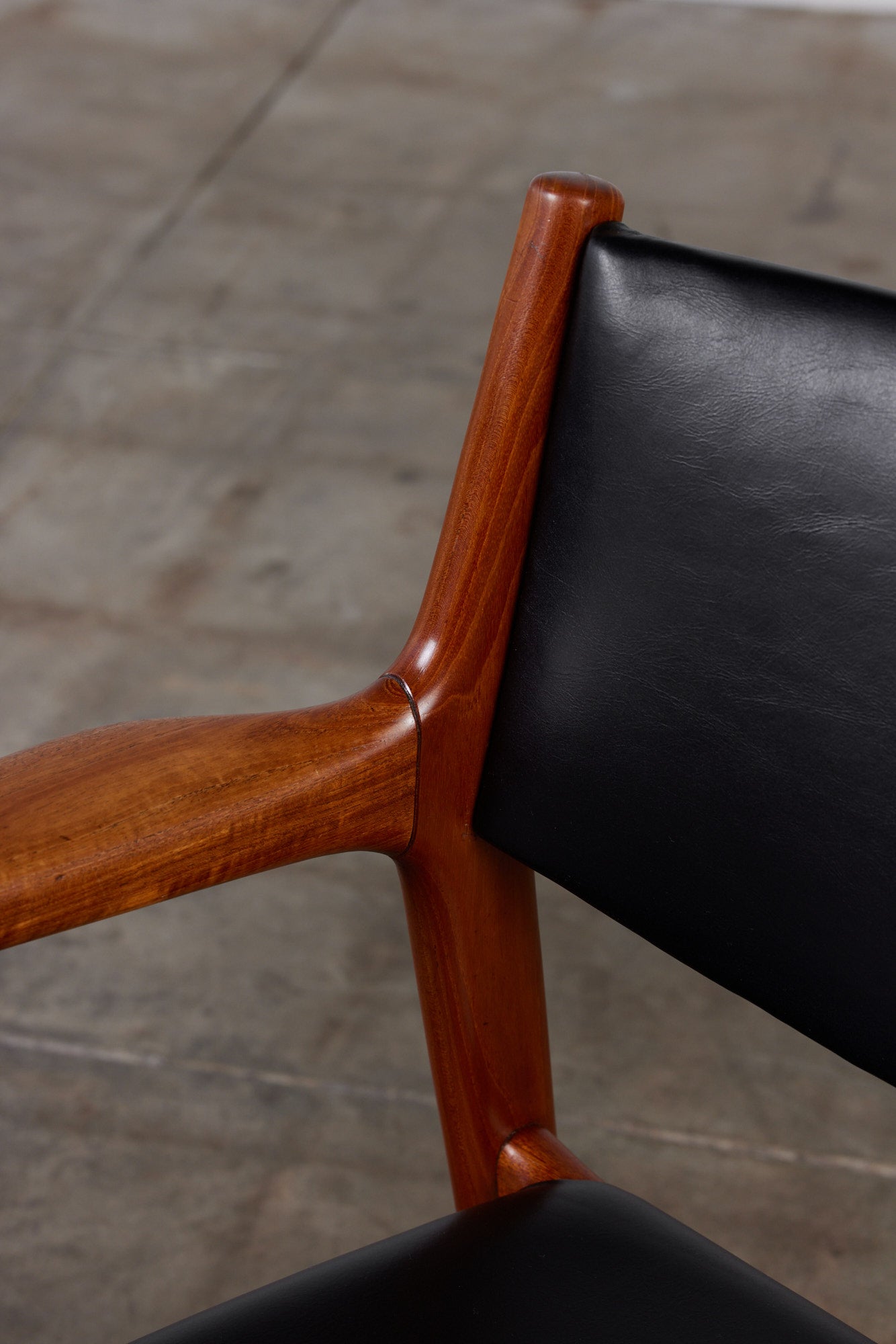 Hans Wegner JH-515 Armchair for Johannes Hansen