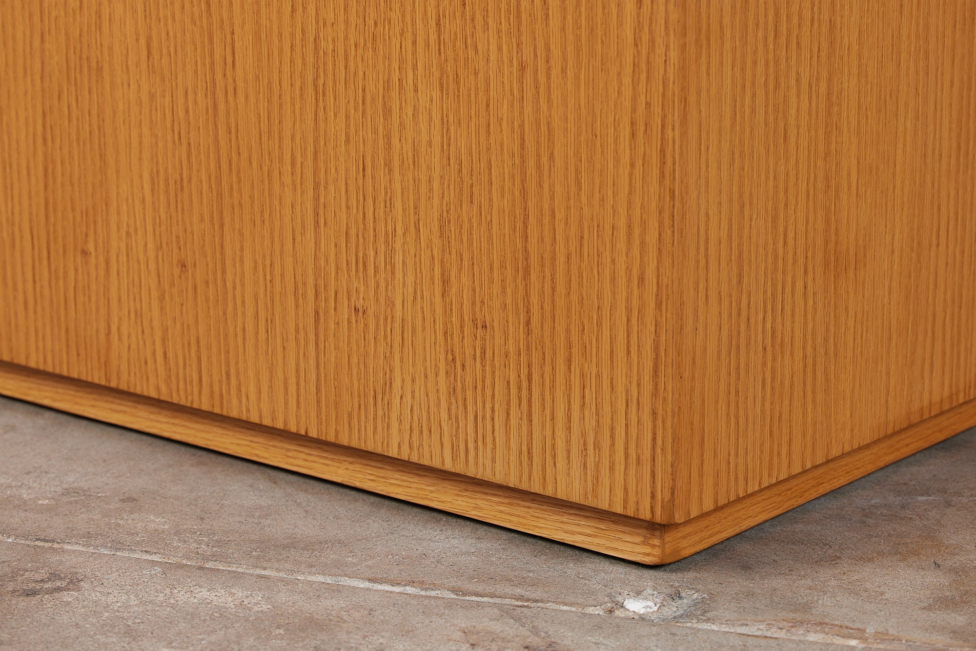 Minimalist Oak Cube Table Pedestal